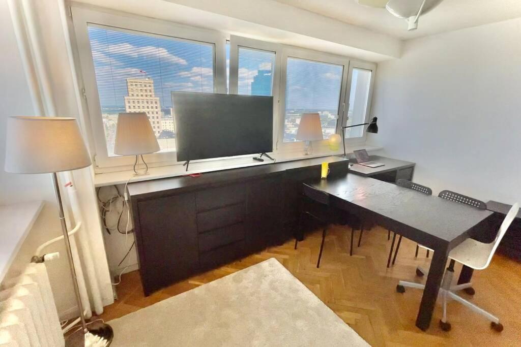 Orange 2 2Xmetro Fast Wifi 50'Tv Netflix Hbo Appletv+ Panorama Leilighet Warszawa Eksteriør bilde